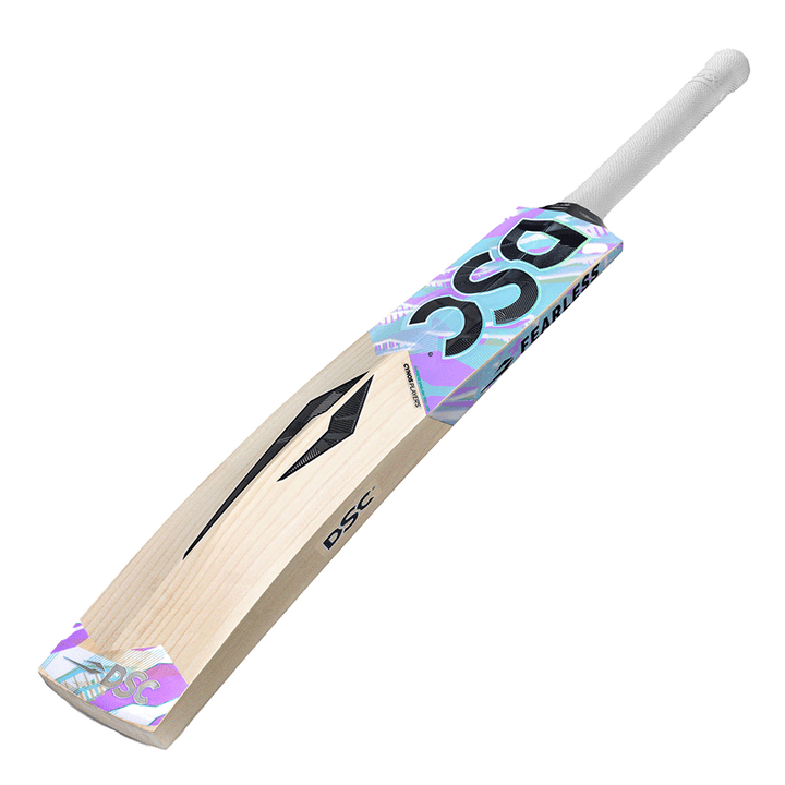 DSC Cynos 44 Junior Cricket Bat 2026