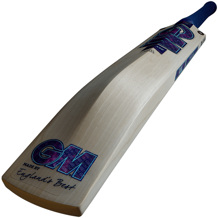 Gunn & Moore Galaxy 606 Junior Cricket Bat 2026