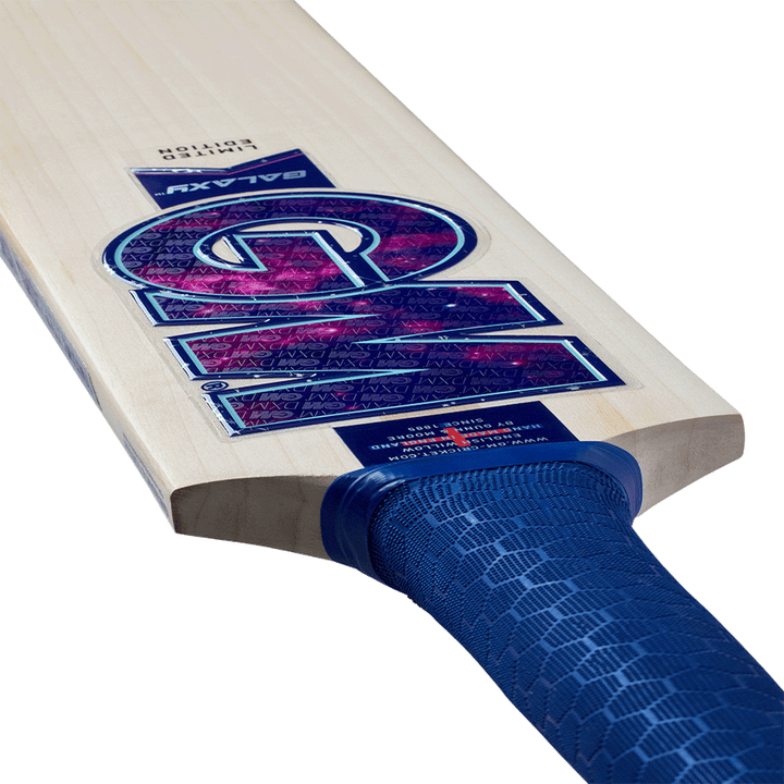 Gunn & Moore Galaxy 808 Junior Cricket Bat 2026
