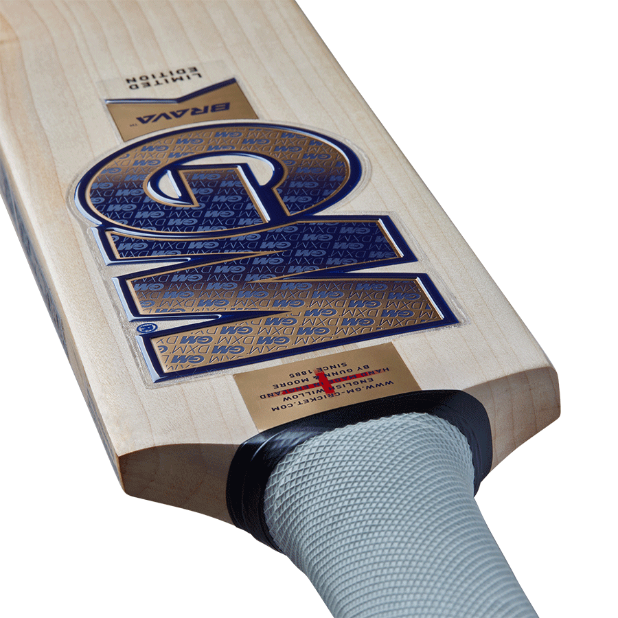 Gunn & Moore Brava 808 Cricket Bat 2025