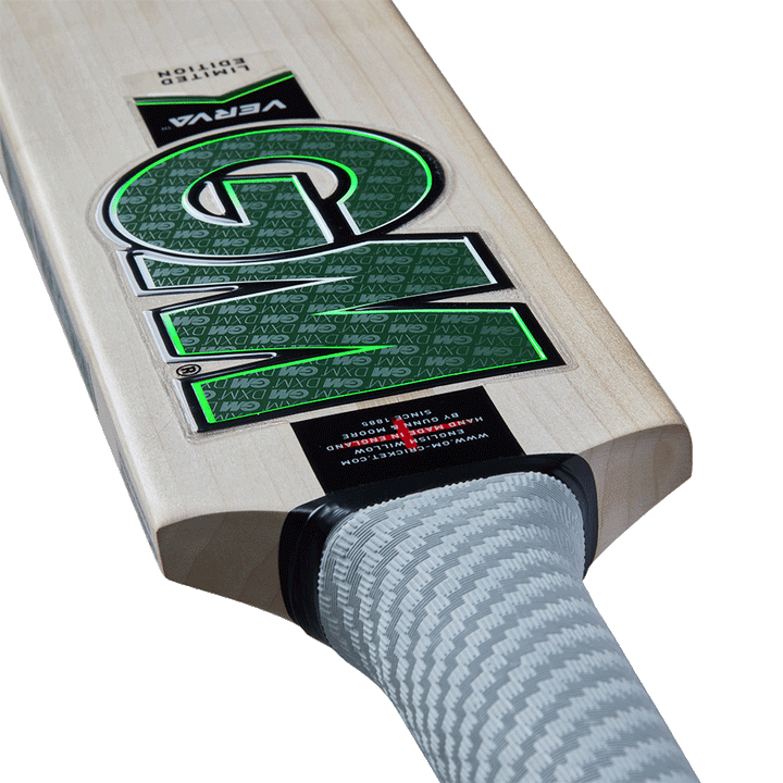 Gunn & Moore Verva 404 Cricket Bat 2025