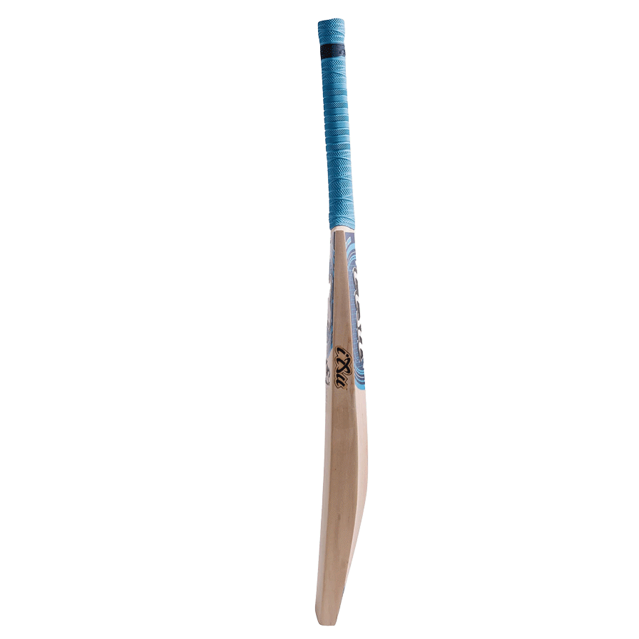 IXU Nexus Cricket Bat 2026