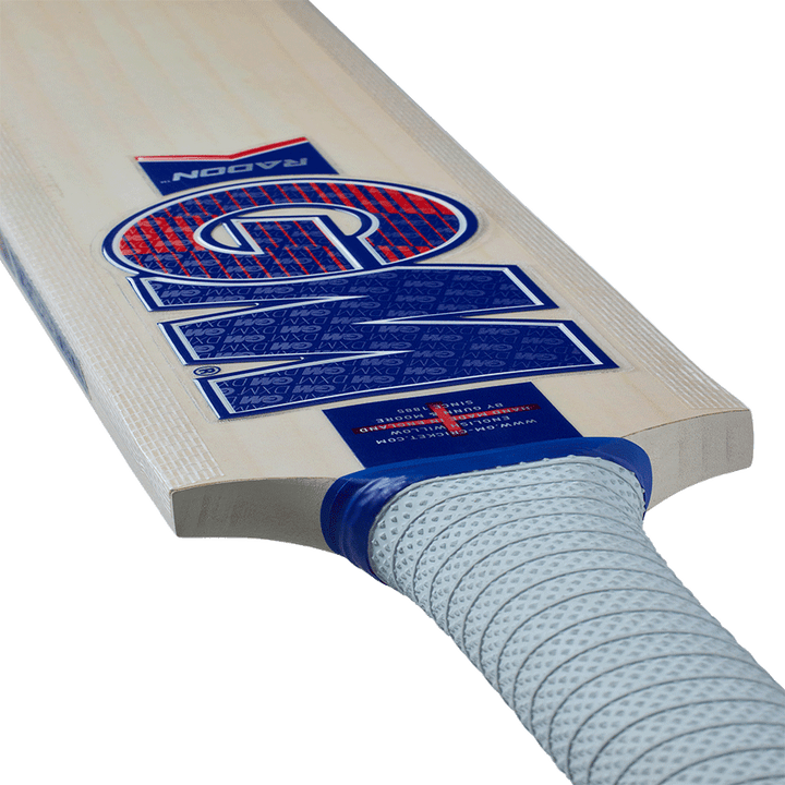 Gunn & Moore Radon Junior Cricket Bat 2026