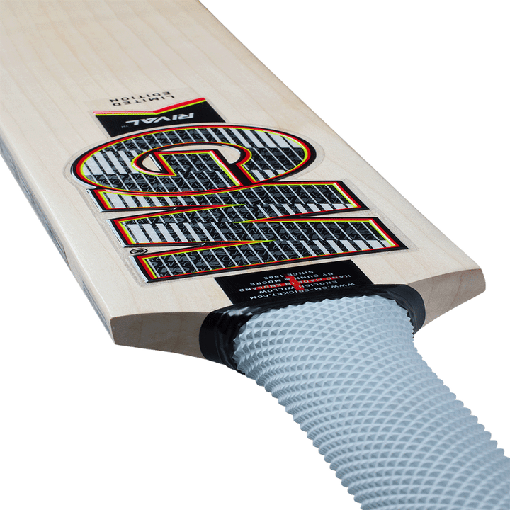 Gunn & Moore Rival 808 Cricket Bat 2026